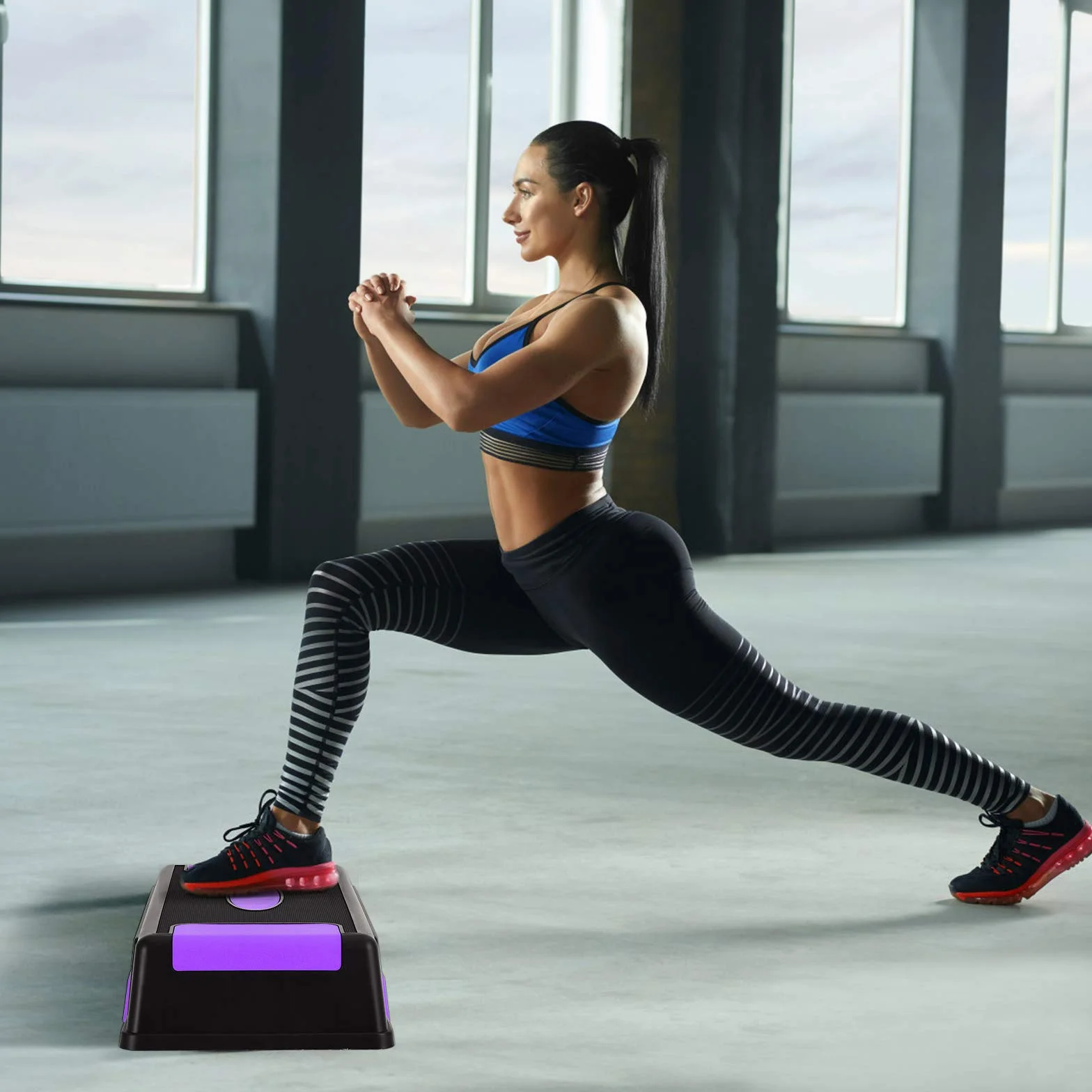 GYMAX Aerobic Stepper höhenverstellbar, Steppbrett mit 3 Stufen 12/17/22cm, Step Bench mit rutschfesten Pads, Trainingsbrett für Zuhause, Büro & Fitnessstudio