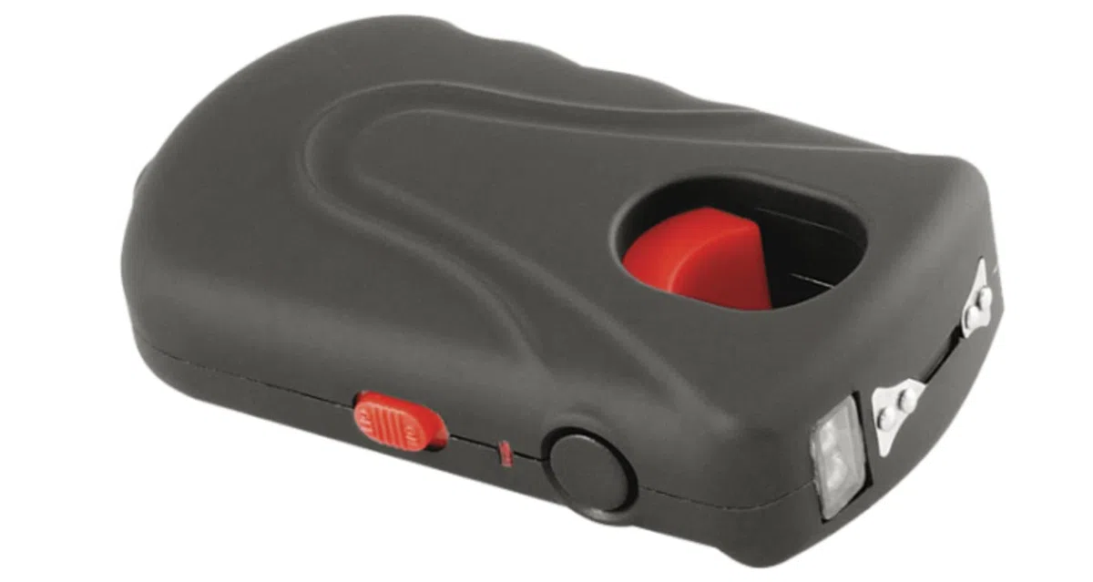 Pelta DÉFENSE STUN Gun Power Shocker SP 3 000 000 Volts
