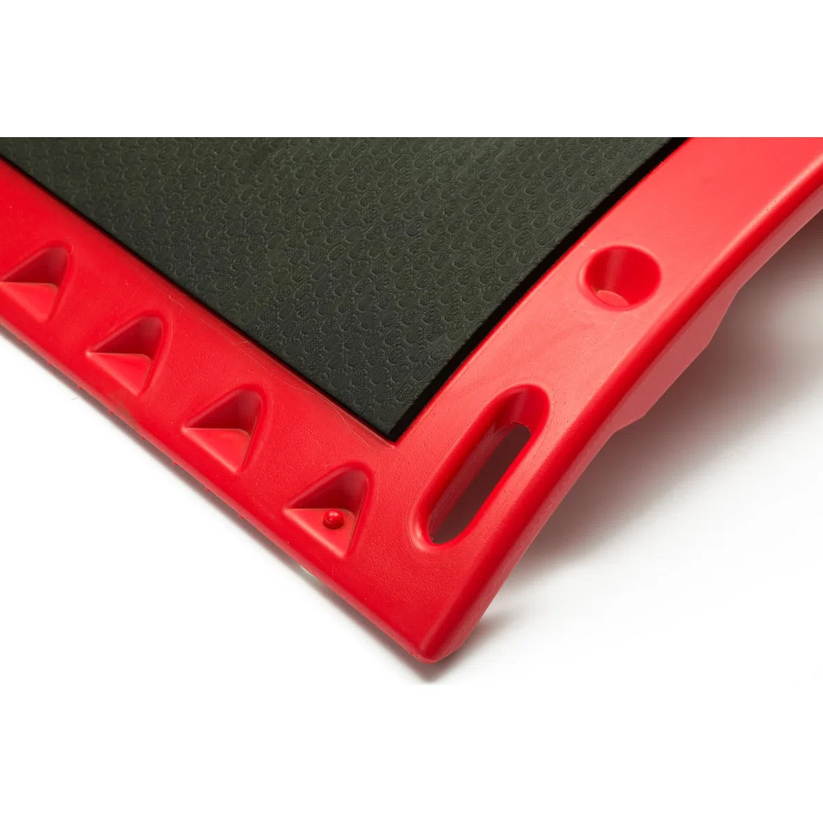 Sport-Thieme Therapie- u. Fitnessbogen | Multifunktionale Fitness-Wippe, Stepper, Balanceboard | Belastbar: 200 kg | Kunststoff, Anti-Rutsch-Matte | 71x49,5x14,5 cm | 3 kg | Rot-Schwarz